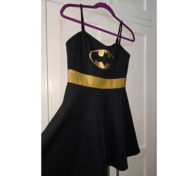 Batman Fit & Flare Dress - Size Medium - Picture 4 of 10